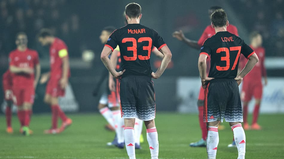 SIGA! Com Van Gaal na berlinda, United recebe o Midtjylland pela Liga Europa