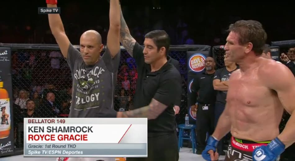 Royce Gracie surpreende e nocauteia Ken Shamrock em retorno ao MMA