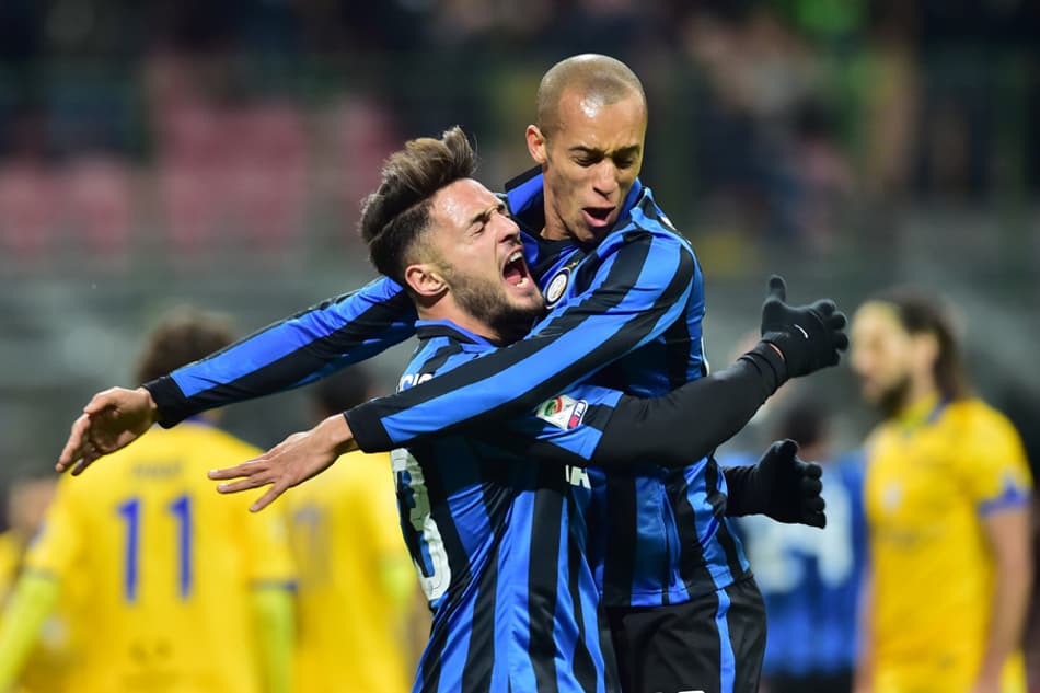 Inter de Milão vence e volta a encostar no G3 do Calcio