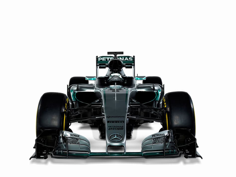 Mercedes traz 'pequenas revoluções' por dentro do W07