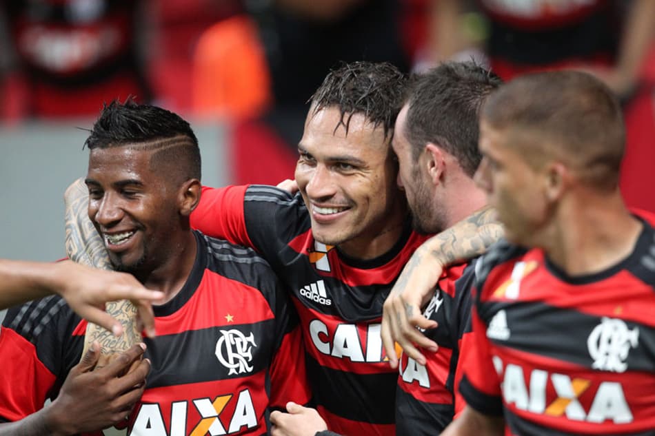 OPINIÃO: Flamengo corrige erros e tem melhor atuação da temporada