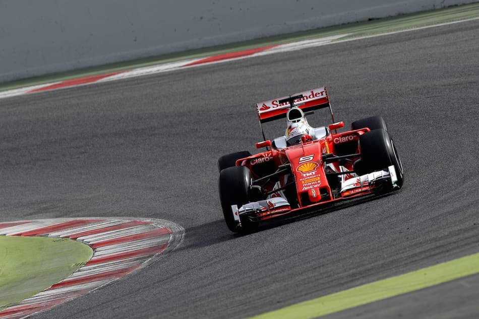 Fórmula 1: Vettel lidera primeiro dia da pré-temporada em Barcelona