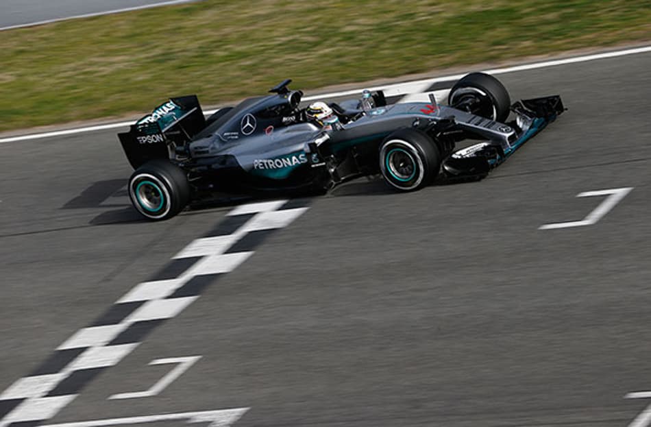 Hamilton conta sobre as primeiras impressões do W07