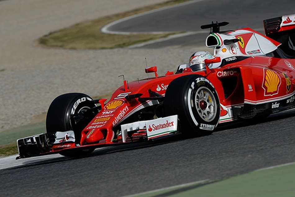 Dia 2 – Barcelona: Vettel lidera os testes desta manhã