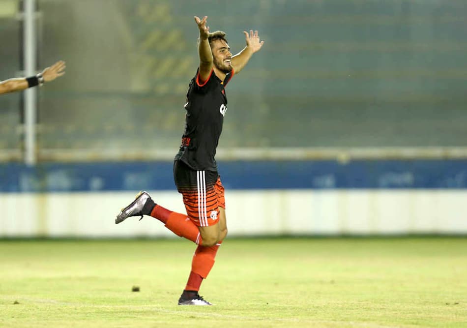 ‘Bem na fita’: gol dá moral para Vizeu, substituto imediato de Guerrero