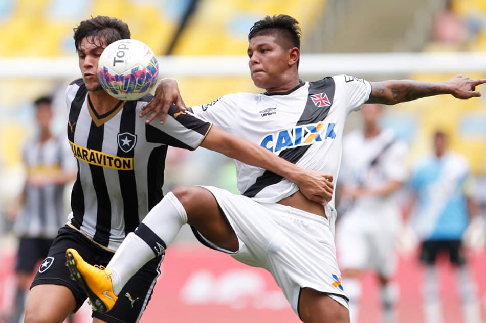 Vasco acerta o retorno de atacante revelado na base do clube