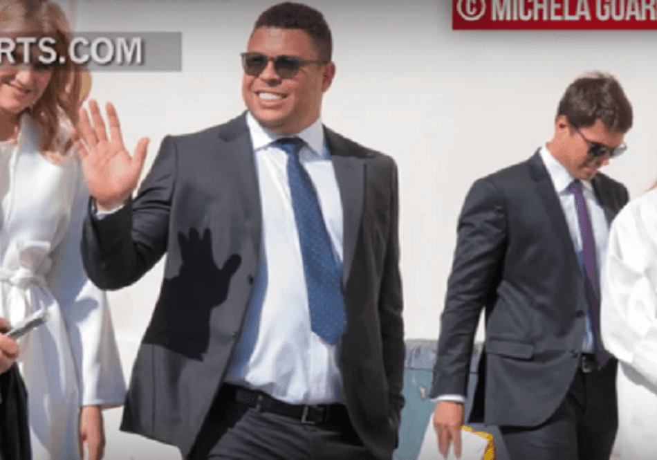 Italianos dizem que Ronaldo foi impedido de ver o Papa por roupa de acompanhantes