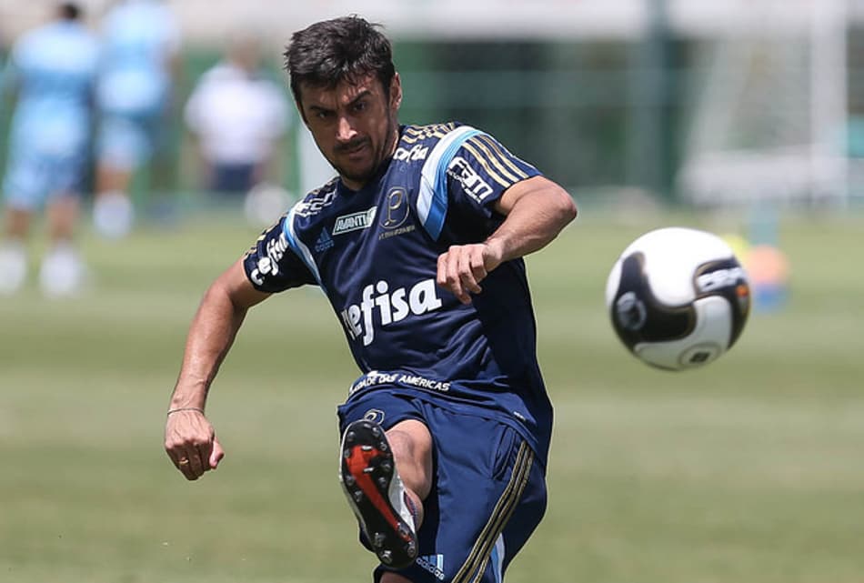 Robinho repete 2015 e começa o ano se destacando com assistências