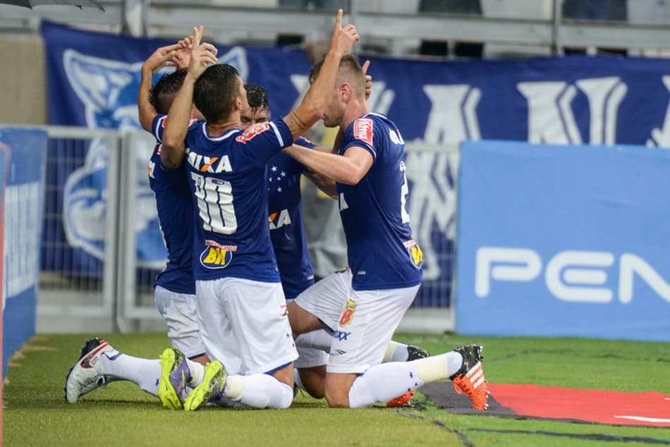 Cruzeiro sofre empate do América-MG no fim e deixa escapar liderança