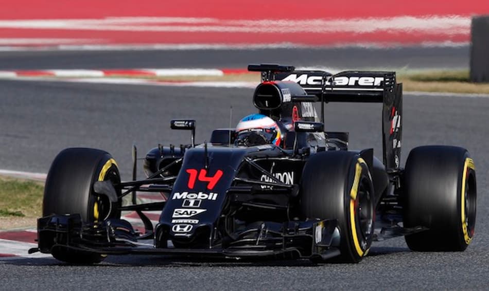 McLaren admite que ainda falta performance do seu carro
