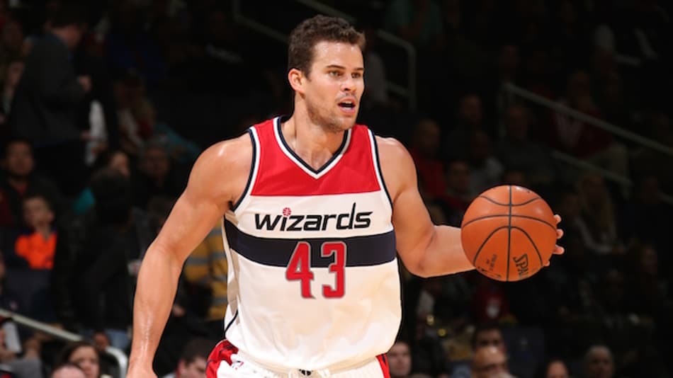 Ala-pivô Kris Humphries acerta renovação com o Atlanta Hawks