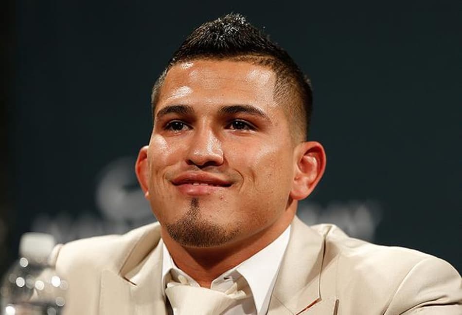UFC anuncia estreia de Pettis nos penas contra Charles Do Bronx