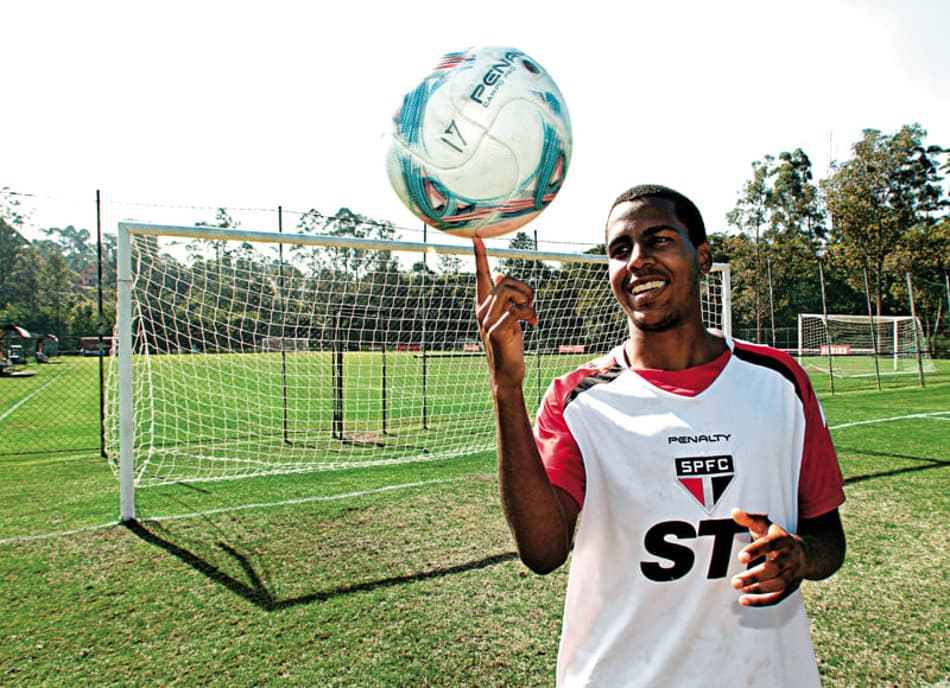 Ex-xodó de Juvenal no São Paulo e ‘bem brasileiro’, Tyroane enfrenta o Brasil pela África do Sul