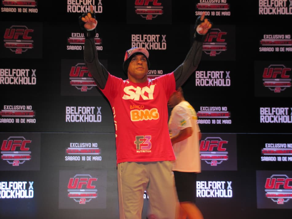 UFC oficializa Bisping x Henderson e Belfort x Mousasi no mesmo evento