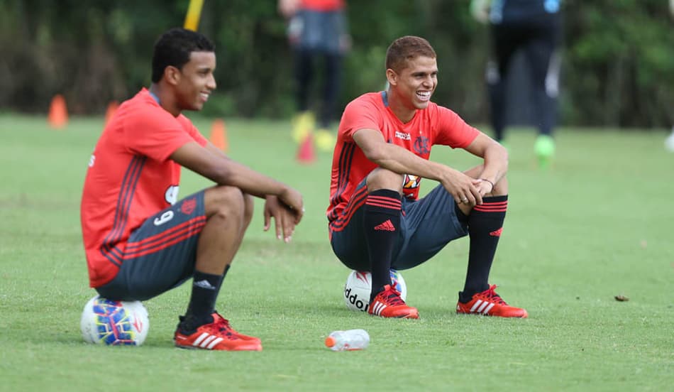 De olho em vantagem na Primeira Liga, Flamengo encara o Figueirense