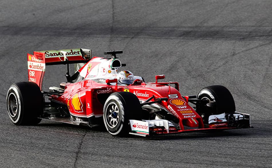 Ferrari segue negando sobre problema no motor