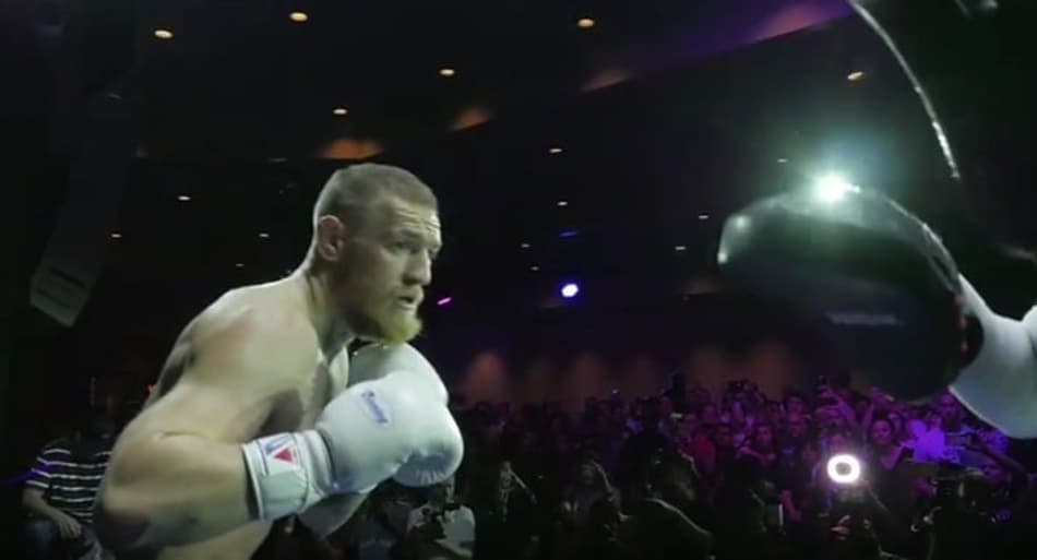 Confira os melhores momentos dos treinos abertos dos astros do UFC 196