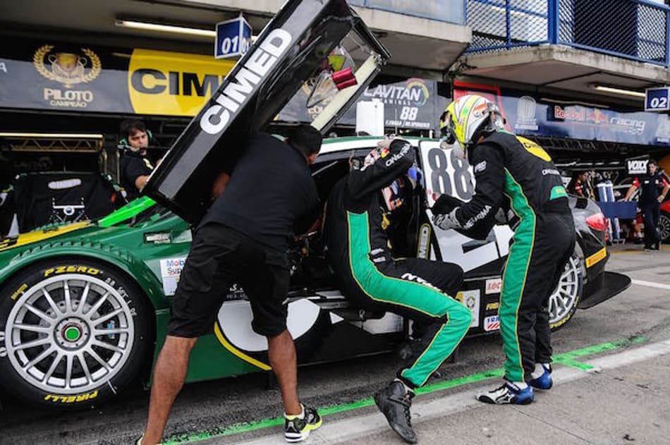 Stock Car: Fraga e Sperafico são os mais rápidos da sexta-feira