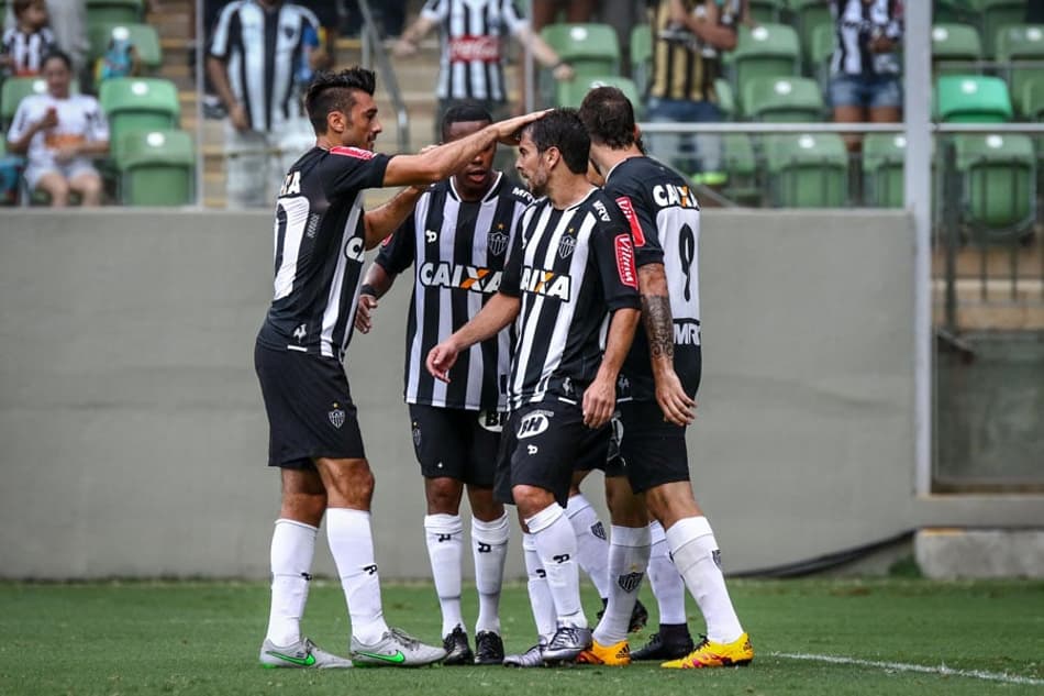 Dátolo, sobre críticas da imprensa: 'Me dá mais vontade'