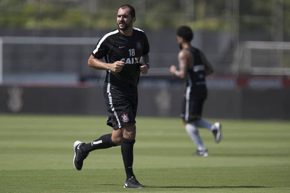 Treino do Corinthians - Danilo (foto:Daniel Augusto Jr)