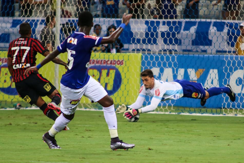 Cruzeiro x Atlético-PR: prováveis escalações, onde ver e desfalques