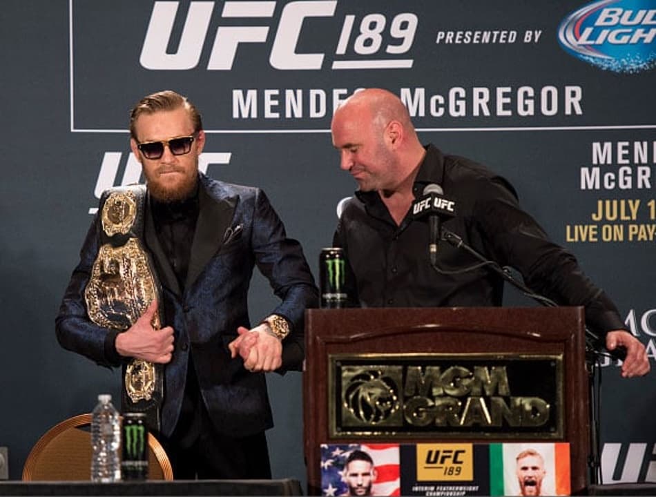 Dana White desmente declaração de McGregor: ‘Ele está fora do UFC 200’