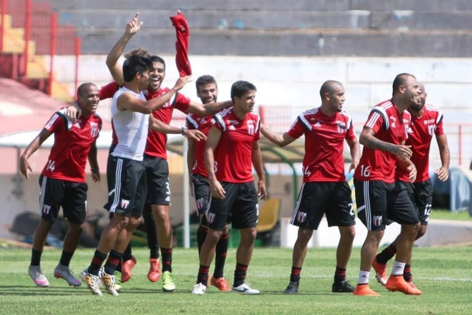 Serginho reforça Botafogo no centésimo duelo contra o Corinthians