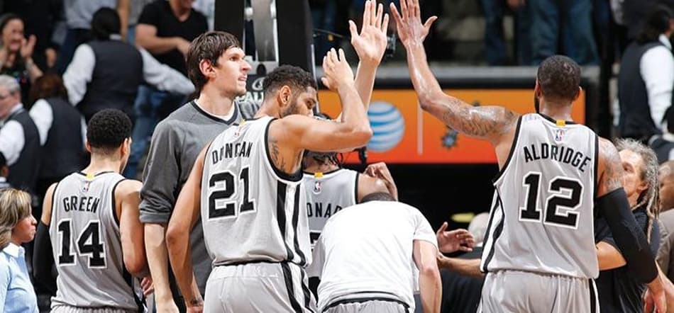 Spurs bate Thunder e segue invicto em casa na temporada