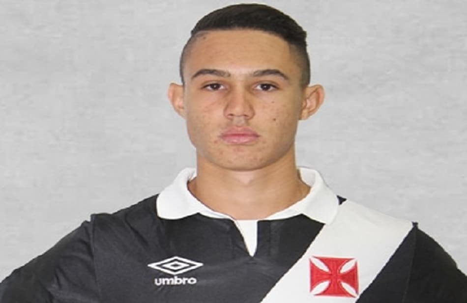 Vasco renova o contrato de jovem da base
