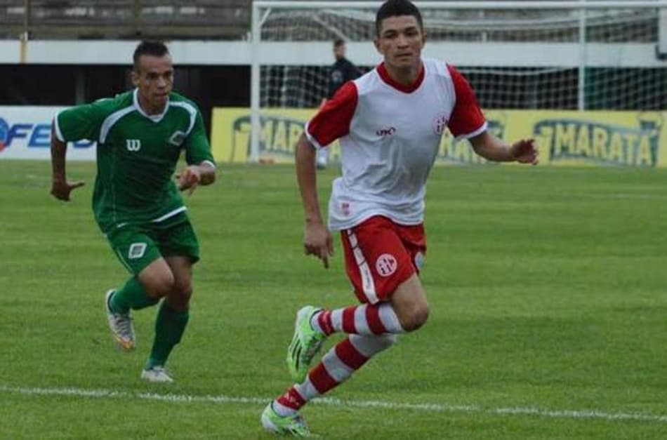 Marlon reconhece dificuldades, mas crê em vitória do América em Friburgo