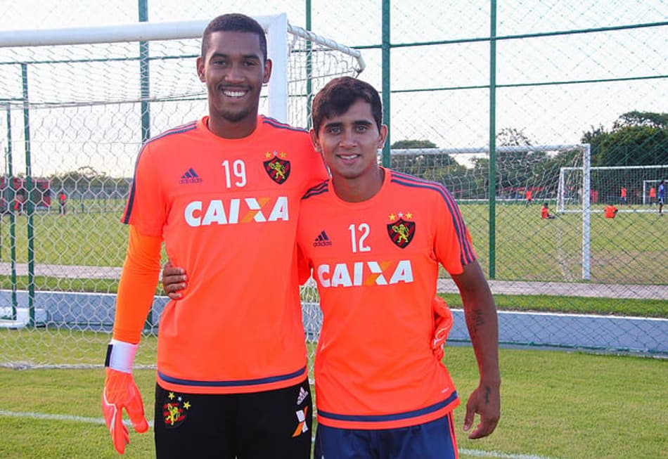 Meia e goleiro encerram período de treinos na Seleção Sub-20 e ficam à disposição de Falcão