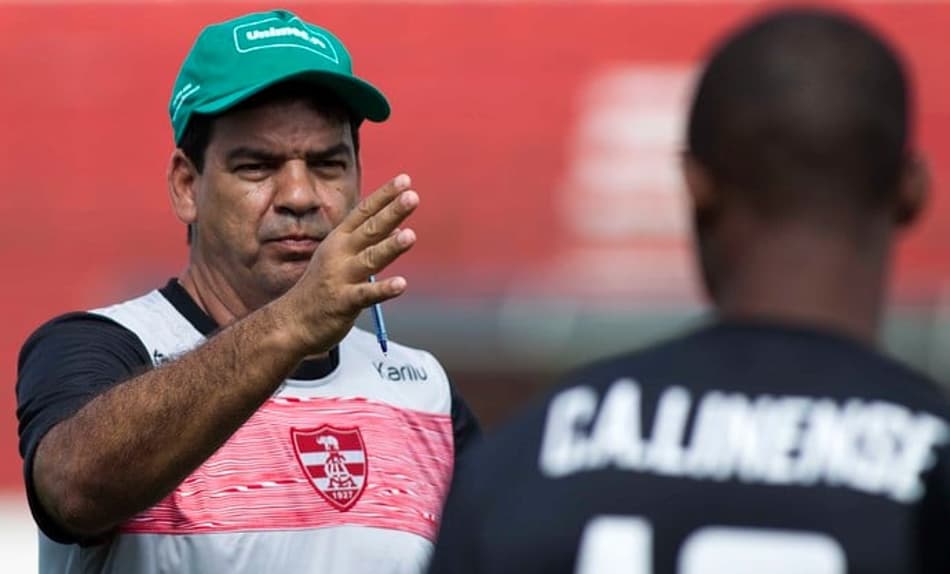 Sob o comando de Moacir Júnior, Linense tenta bater mais um grande