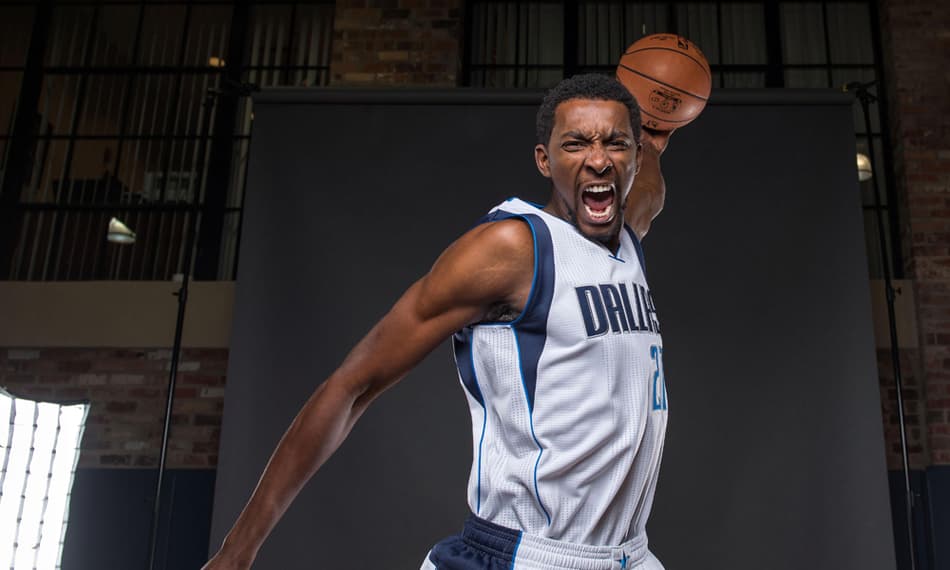 Jeremy Evans desfalca Dallas Mavericks pelo restante da temporada