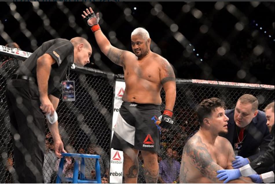 Hunt e mais três levam prêmio de R$ 175 mil após luta no UFC Austrália