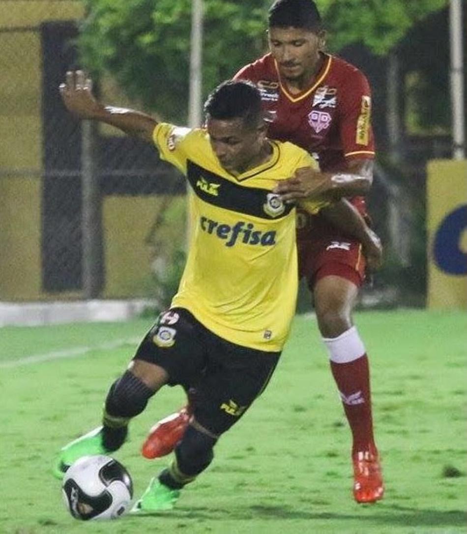 Confiante, atacante do São Bernardo visa jogo contra o Corinthians