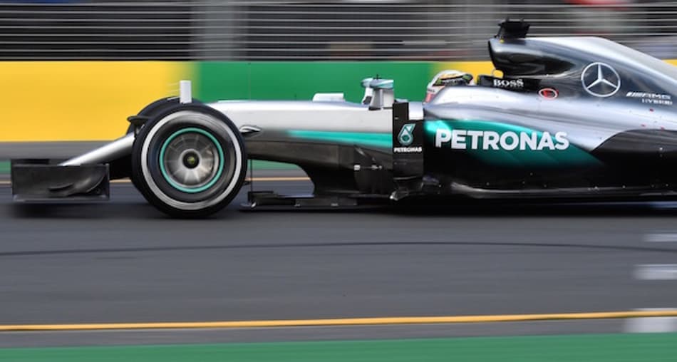 Paddy Lowe elogia nova regra de pneus