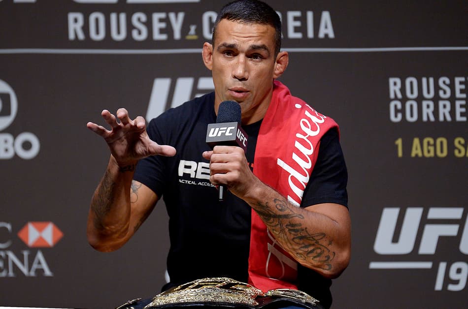 Werdum é ex-campeão dos pesados do UFC