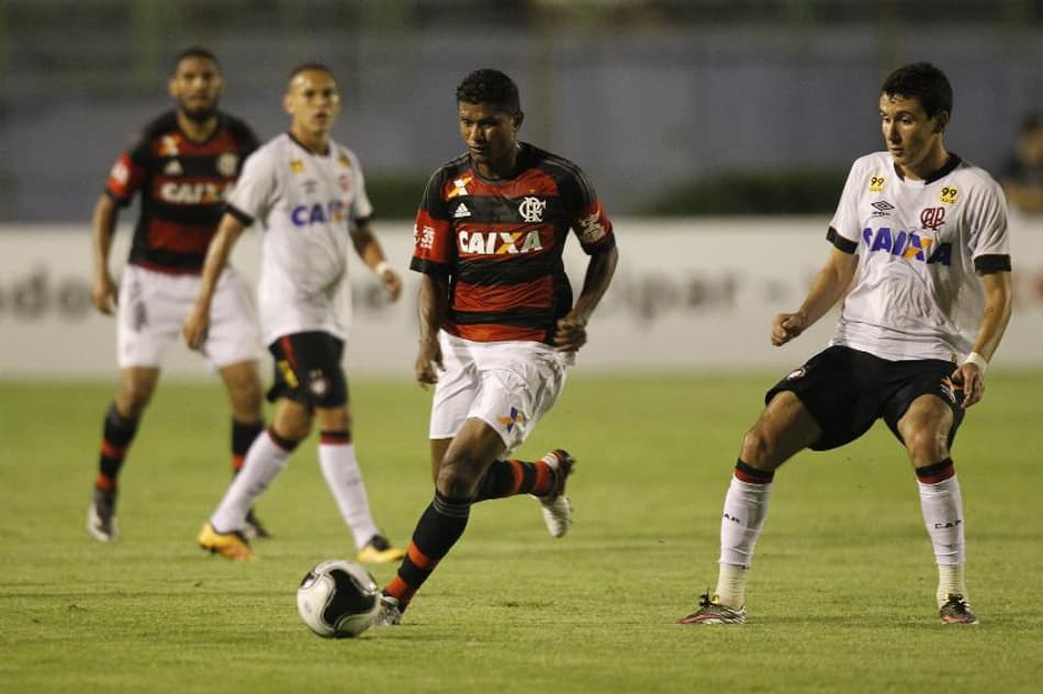 Vale a renovação? Veja as estatísticas de Márcio Araújo no Brasileirão 2016