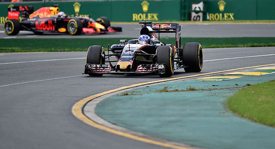 Max Verstappen garante lealdade à Red Bull