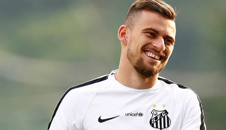 É treta! Lucas Lima discute com jornalista após provocar o Palmeiras