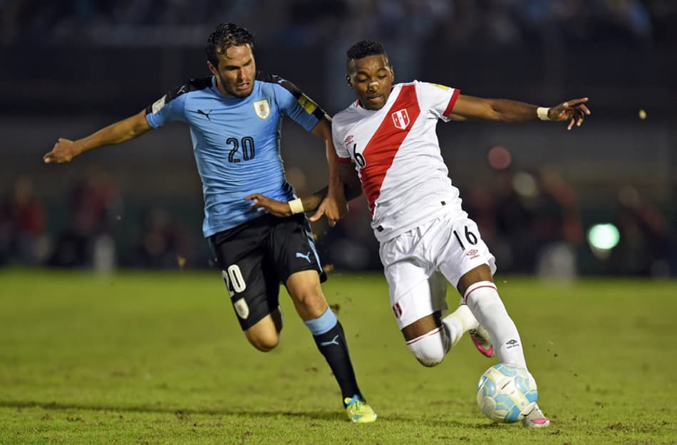 TEMPO REAL! Com Suárez, Uruguai enfrenta o Peru pelas Eliminatórias