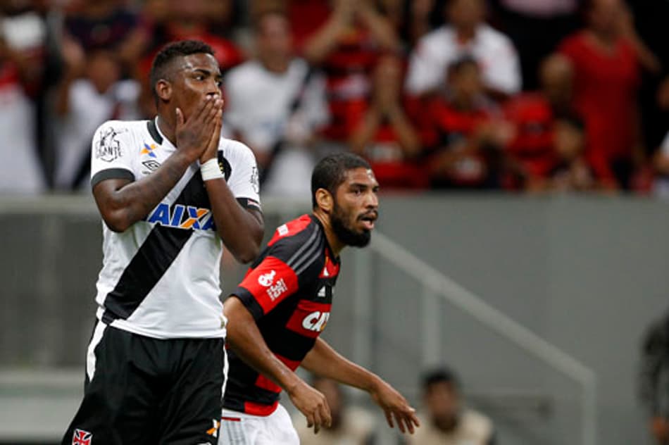 TEMPO REAL! Flamengo e Vasco medem forças no Mané Garrincha