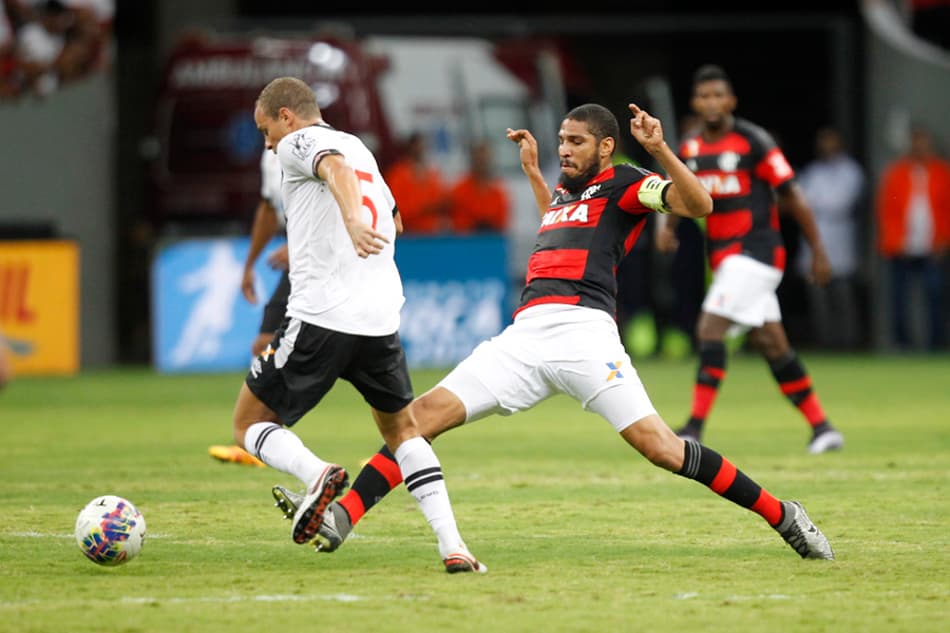 Humor Esportivo! Flamengo e Vasco travam batalha de provocações no Twitter