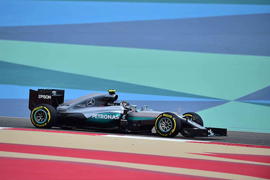 Rosberg lidera de maneira absoluta primeiro treino no Bahrain