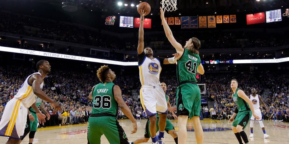 Celtics surpreende e quebra invencibilidade do Warriors