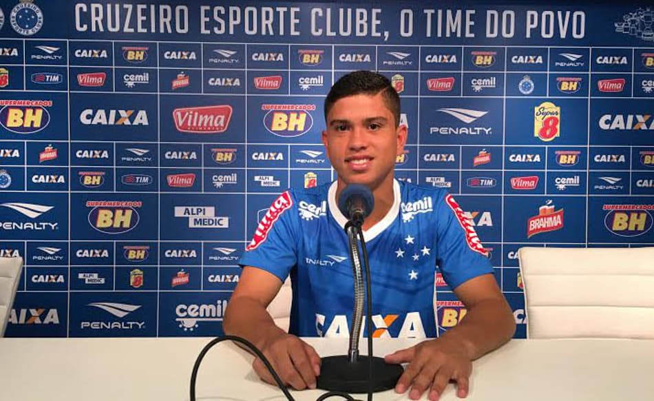 Cruzeiro divulga relacionados com lateral direito das divisões de base