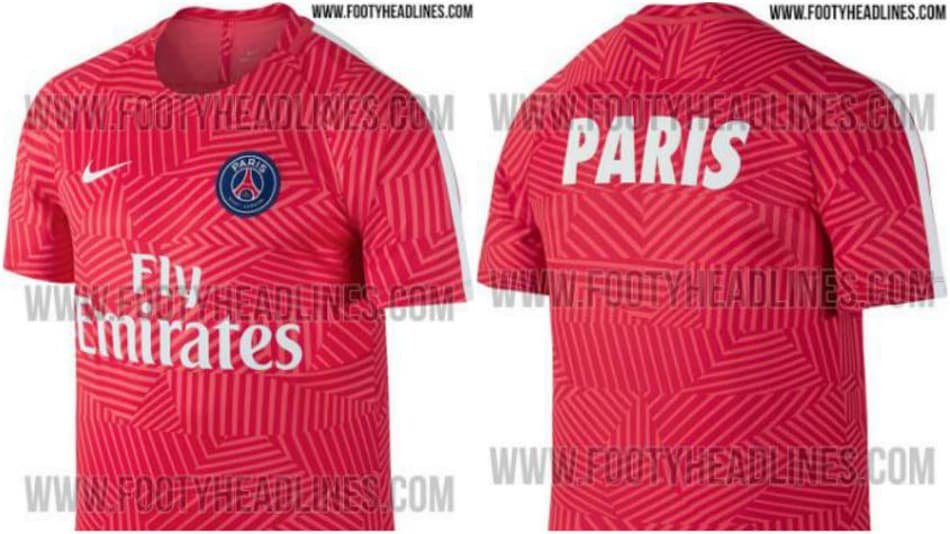 Nova camisa de aquecimento do PSG apresenta detalhes que chamam a atenção