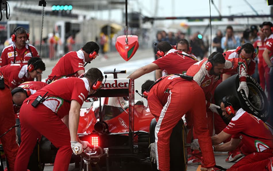 Raikkonen diz que Ferrari tem margem para melhorar e espera boa corrida
