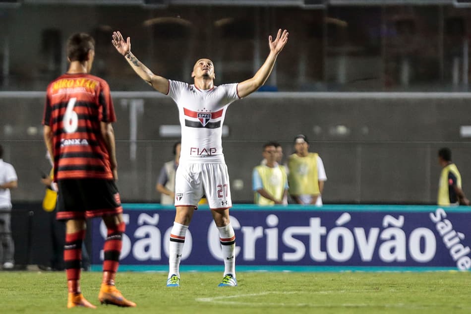 Acompanhe aqui tudo que rola no vestiário do São Paulo após vitória