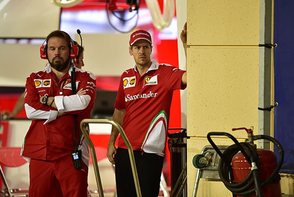 Vettel diz que falha no motor foi uma “surpresa”